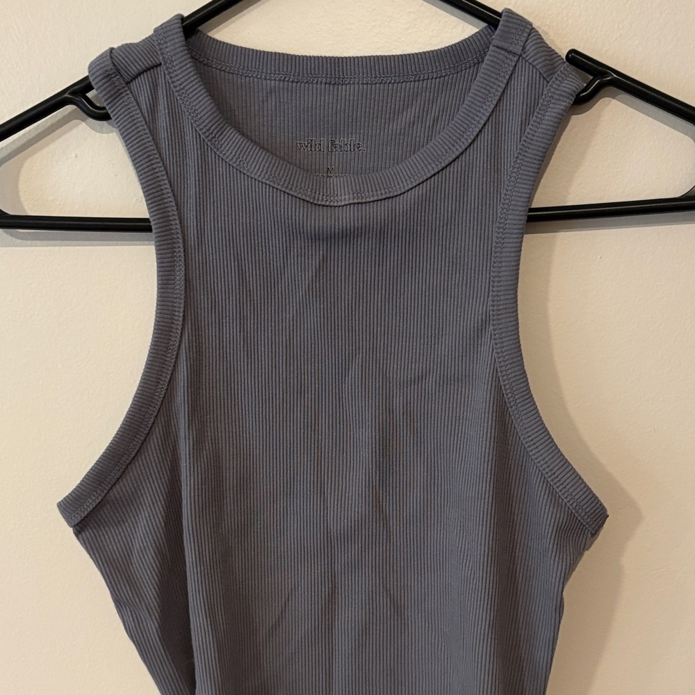 Gray Ribbed Crop Top - Picture 2 of 3